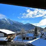 Family Friendly - With Beautiful Mountain Views