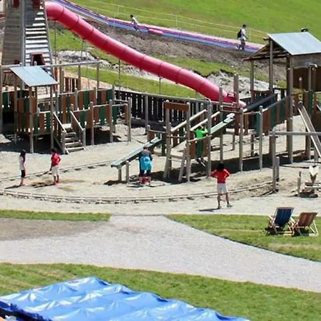 Family Friendly - With Beautiful Mountain Views Appartamento *