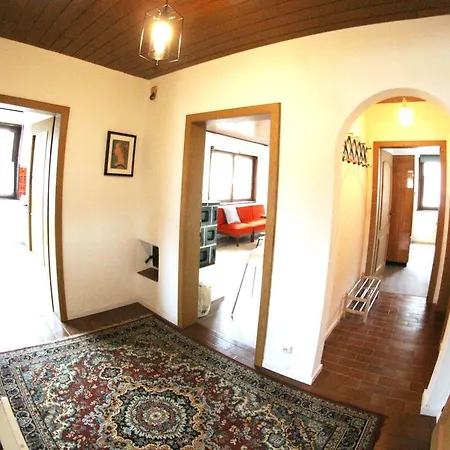 Family Friendly - With Beautiful Mountain Views Appartement