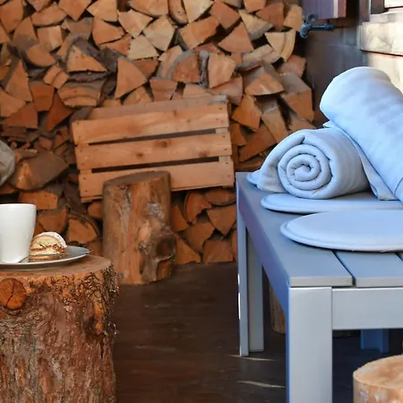 Family Friendly - With Beautiful Mountain Views Апартаменты *