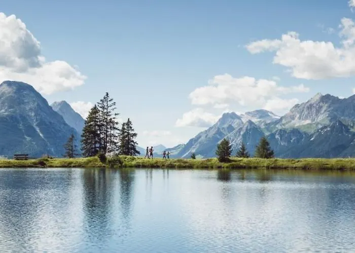 Family Friendly - With Beautiful Mountain Views Апартаменти