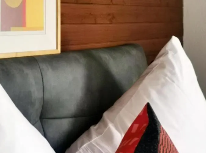 Family Friendly Chalet - Central With Beautiful Mountain Views