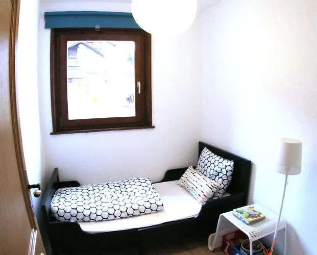 Апартаменти Family Friendly - With Beautiful Mountain Views Зефельд-ін-Тіроль