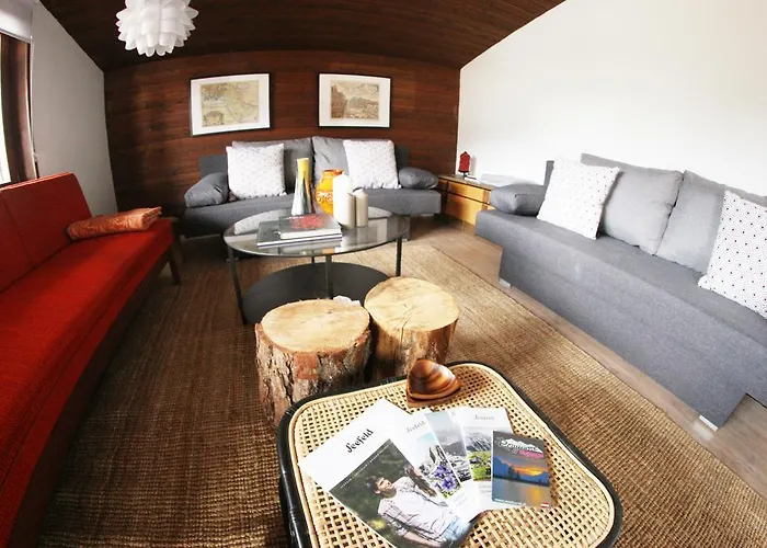 Апартаменти Family Friendly - With Beautiful Mountain Views *