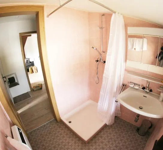 Family Friendly - With Beautiful Mountain Views