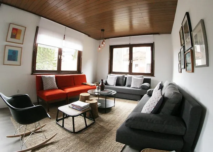 Family Friendly - With Beautiful Mountain Views Appartement Seefeld in Tirol