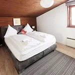 Lägenhet Family Friendly Chalet - Central With Beautiful Mountain Views *