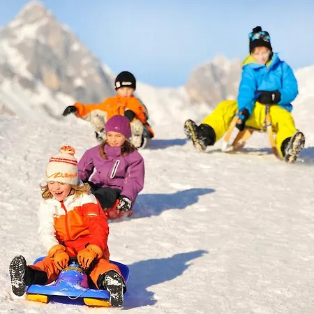 Family Friendly - With Beautiful Mountain Views *