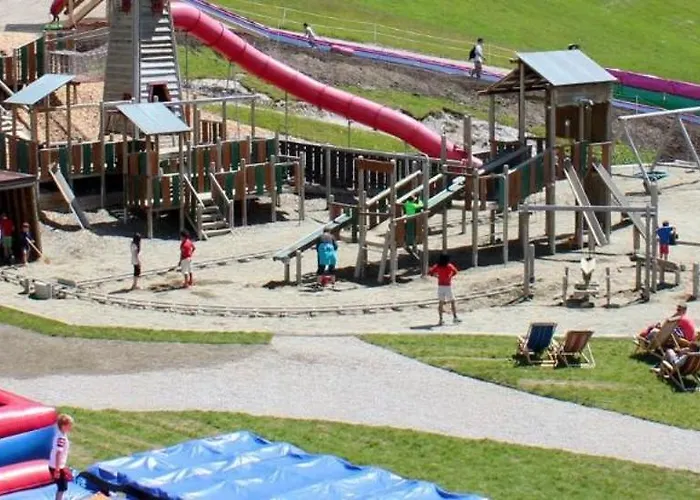 Family Friendly - With Beautiful Mountain Views Апартаменты