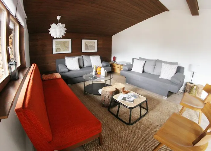 Апартаменты Family Friendly - With Beautiful Mountain Views *