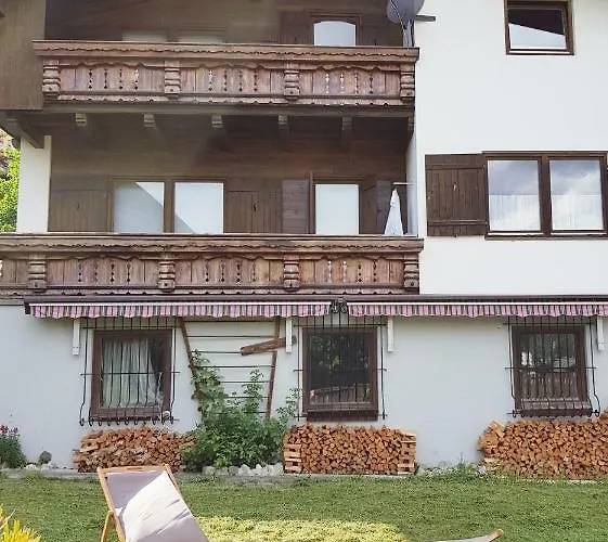 Апартаменты Family Friendly - With Beautiful Mountain Views Зеефельд в Тироле